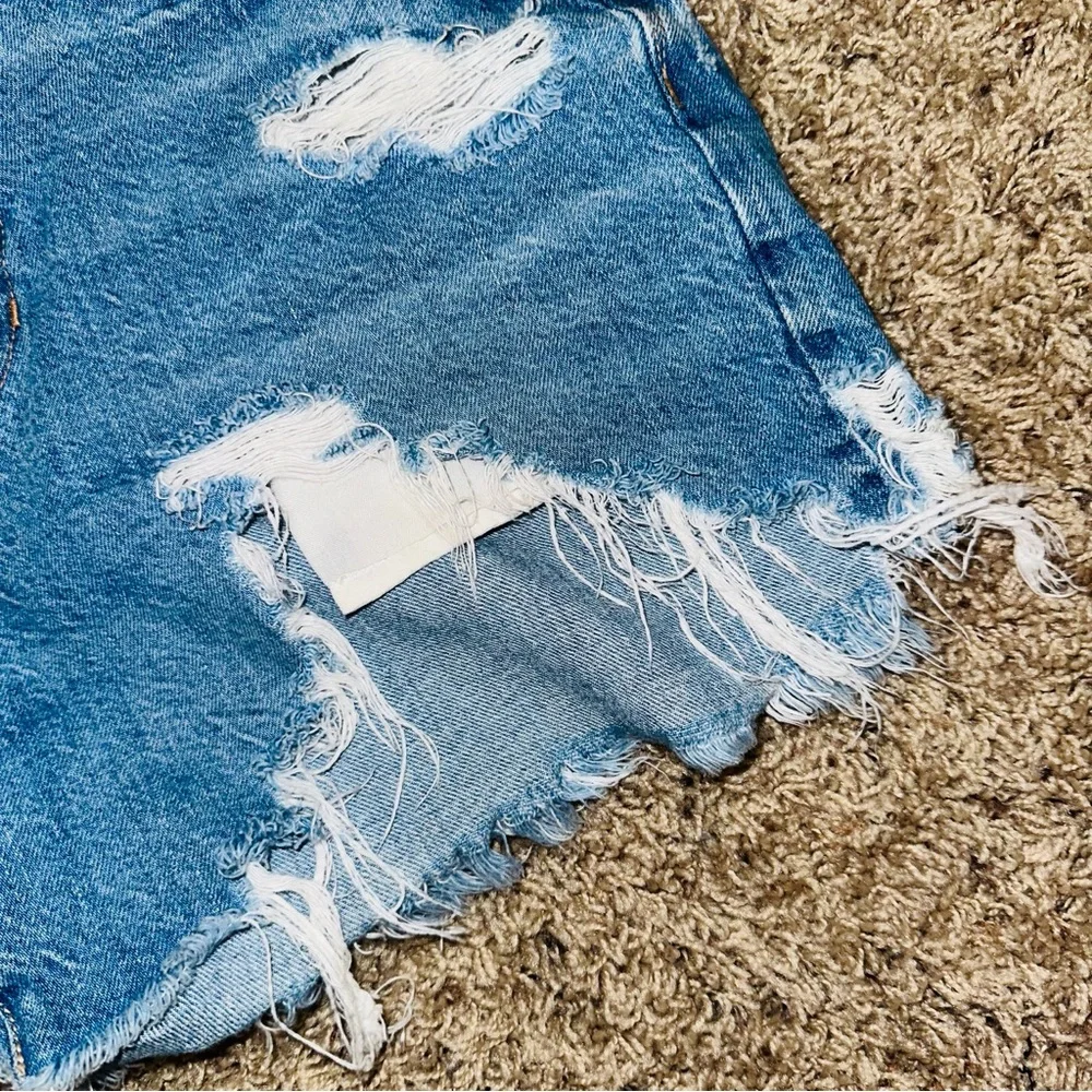 American Eagle Distressed Denim Shorts AE Denim '90s Boyfriend Short 4 AEO